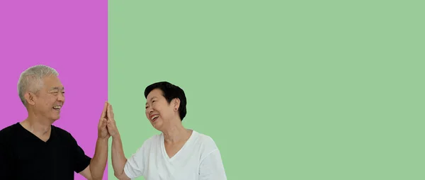 Asian Senior Couple High Five Gesture Isolated Background Support Each — Stock Photo, Image