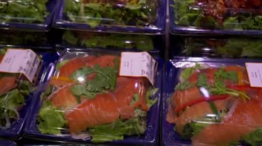 Bangkok, Tayland: 28 Mar 2021 - Donki süpermarketinde Japon gıda satışı iyi kalite gıda