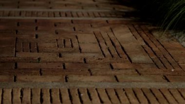 Geceleri bahçe yolu için Laterite taş tasarım desenleri antik tip tuğla yerleşimi