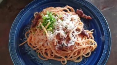 Japon yemeği spagetti mentaiko hotaru kalamar