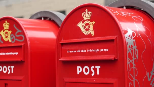 2015 Copenhagen Apr 2018 Red Post Office Box Graffiti — 비디오
