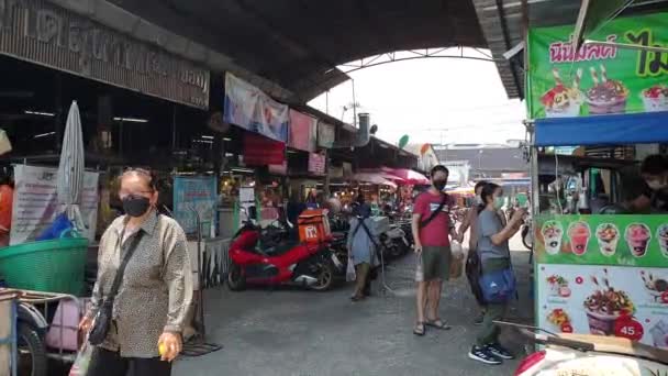 Chiang Mai Thailand April 2022 Ton Payom Market Local Sourvenir — Stock Video