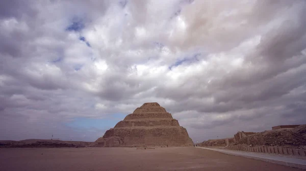 Giza Mısır Sakkara Saqqara Mezarlığındaki Basamaklı Piramit — Stok fotoğraf