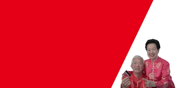 Asyalı Yaşlı Çift Çin Yeni Yıl Tatil Kredisi Kartı Nternet — Stok fotoğraf