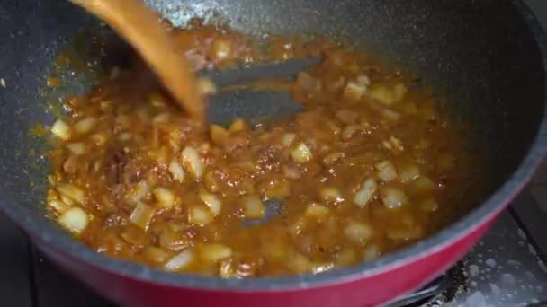 Cucina Dello Chef Singapore Granchio Peperoncino Padella Salsa Curry Bollente — Video Stock