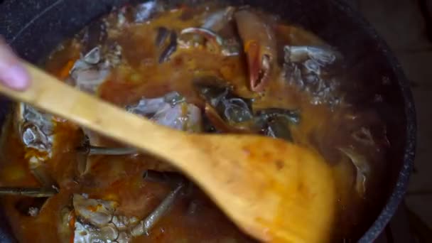 Uova Granchio Chili Cotte Padella Singapore Signature Dish — Video Stock