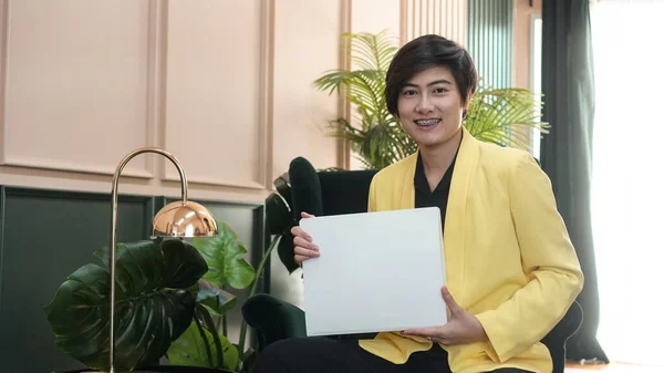 Asian Cool Business Woman Yellow Suit Holding Copy Space Sign — 스톡 사진