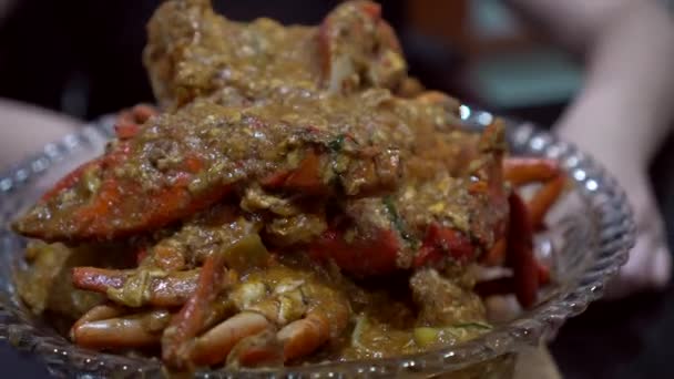 Singapore Famous Dish Chilli Crab Homemade Seafood Curry Sauce Southeast — Video Stock