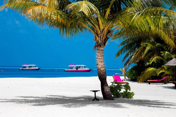 Пейзаж Острові Мальдіви Розкішний Водний Курорт Піщаний Пляж Гарне Небо — стокове фото