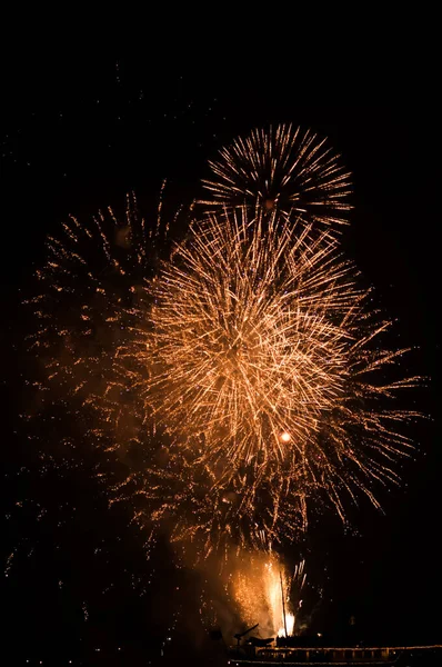 Spektakuläres Feuerwerk Dunklen Himmel Hintergrund Der Feierlichkeiten Neujahr Juli Australien — Stockfoto