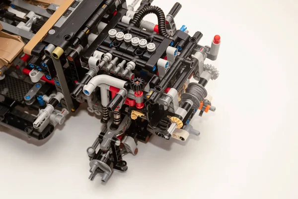 Τεμάχιο Σύνθετου Κινητήρα Αυτοκινήτου Μηχανημάτων Κατασκευασμένου Από Πλαστικό Σετ Εξαρτημάτων — Φωτογραφία Αρχείου