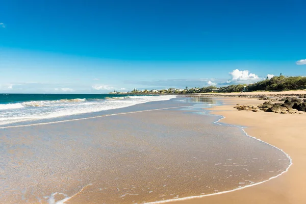 Beautiful Ocean Sandy Beach Nature Background Town Horizon Ocean Tide — Stock Fotó