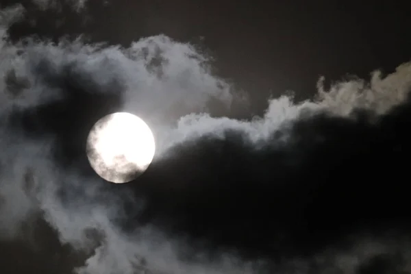 Luna llena sobre Nebraska en junio de 2021 —  Fotos de Stock