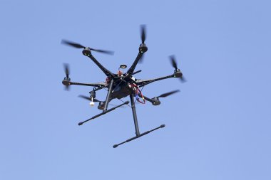 UAV hexacopter uçak uçan