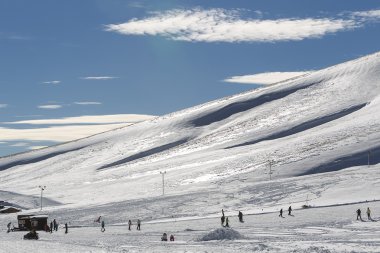 yatay bir kar kayak merkezi kar kaplı kaplı
