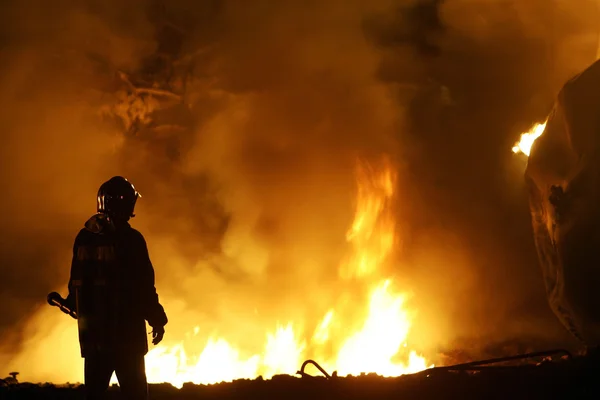 trenin içinde ateş