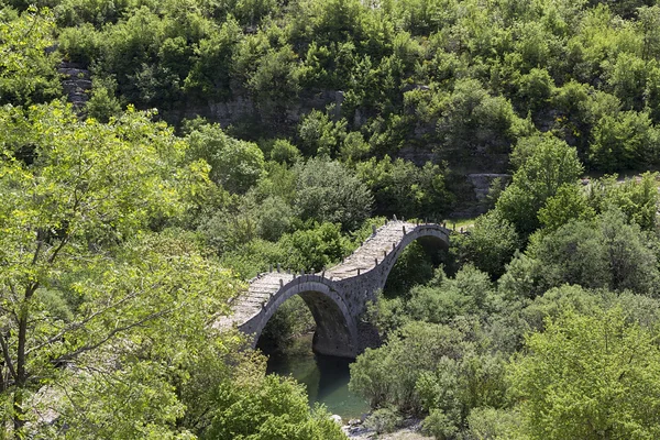 Eski taş köprü Batı zagoria, epirus, Yunanistan — Stok fotoğraf