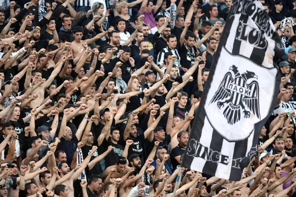 Fotbalové utkání mezi paok a aek — Stock fotografie