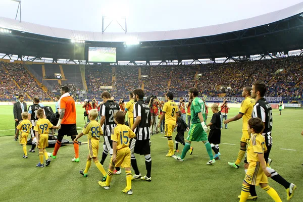 METALISTA vs PAOK no Metalist — Fotografia de Stock