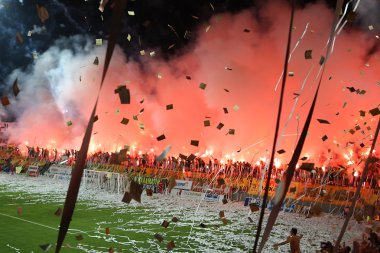 aris ve boca juniors arasındaki futbol maç