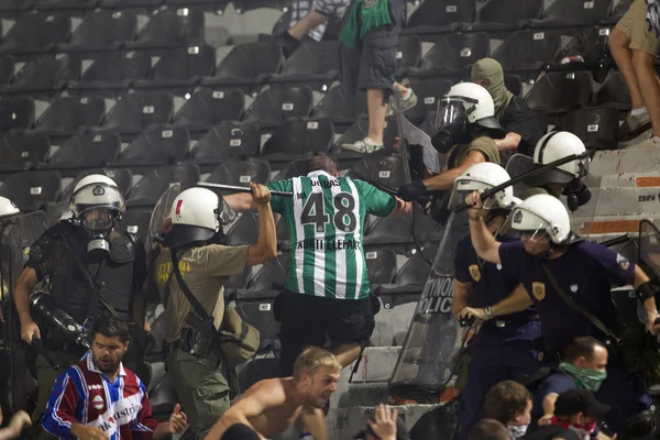 PAOK thessaloniki mot rapid Wien fotboll matchar upplopp — Stockfoto