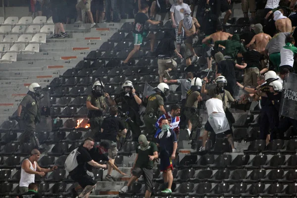 PAOK Selanik karşı hızlı Viyana futbol maç ayaklanmalar — Stok fotoğraf