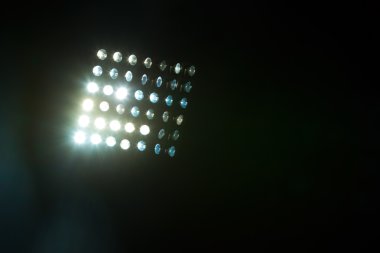 stadyum ışıkları karanlık gece gökyüzü isimlerinözgeçmişlerini karşı