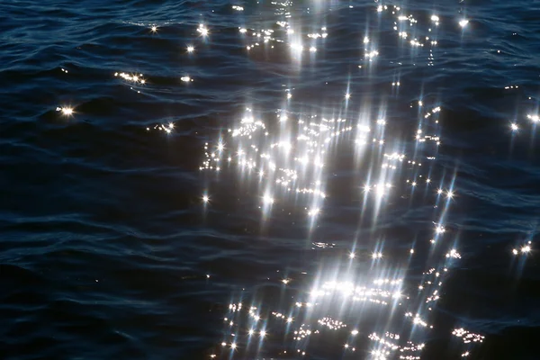 Brillando en el mar sol — Foto de Stock