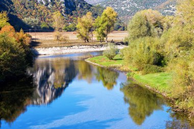 sonbahar nestos Nehri ve manzara görünümü