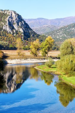 sonbahar nestos Nehri ve manzara görünümü