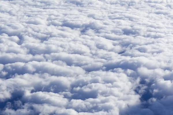从飞机上看到的云层形成 — 图库照片