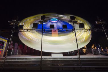 Luna park tekerlek umuma açık alan