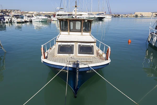 Vissersboten, heraklion Kreta, Griekenland — Stockfoto