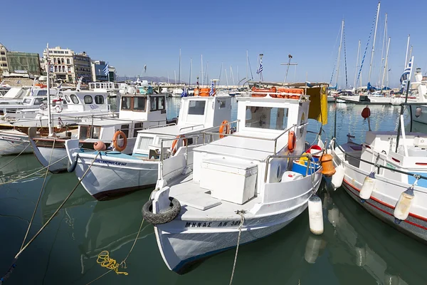 Fischerboote, Heraklion aus Beton, Griechenland — Stockfoto