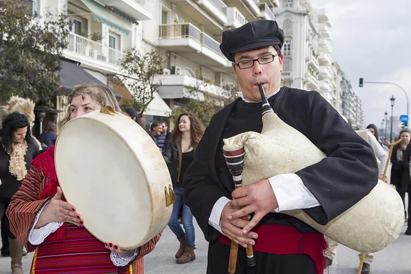 Parade des porteurs de cloches à Thessalonique — Photo