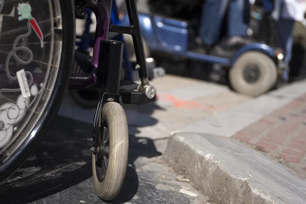 Cadeira de rodas — Fotografia de Stock