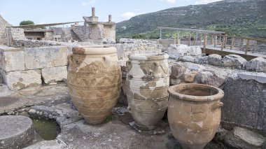 knossos Sarayı, Yunanistan'ın eski kavanozlarda