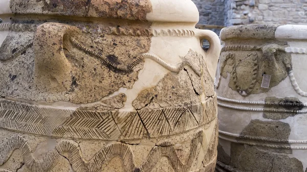 Αρχαία βάζα στο παλάτι της Κνωσσού, Ελλάδα — Φωτογραφία Αρχείου