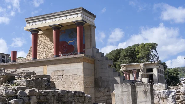 Knossos palace at Crete, Greece Knossos Palace, is the largest B — Stock Photo, Image