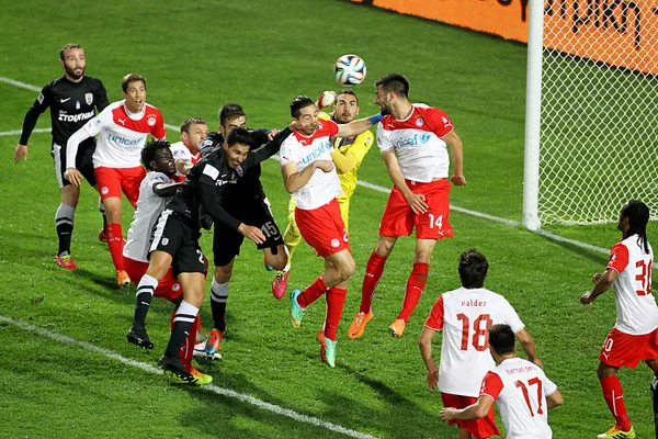 Match de football PAOK vs olympiacos superleague grecque — Photo