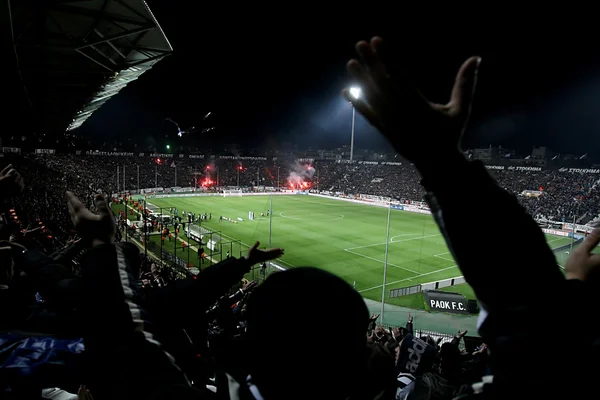 Paok vs 奥林匹亚科斯希腊超级比赛 — 图库照片