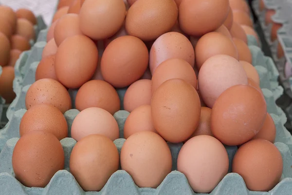 Background of fresh eggs for sale at a market — Stock Photo, Image