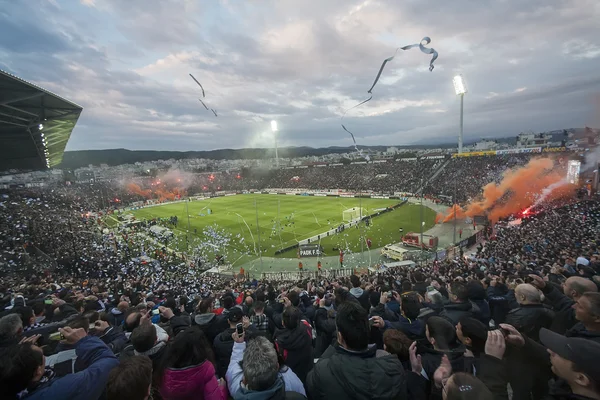 Paok 対オリンピアコス ギリシャ カップ — ストック写真