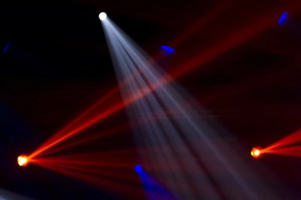 Defocused entertainment concert lighting on stage, bokeh. — Stock Photo, Image