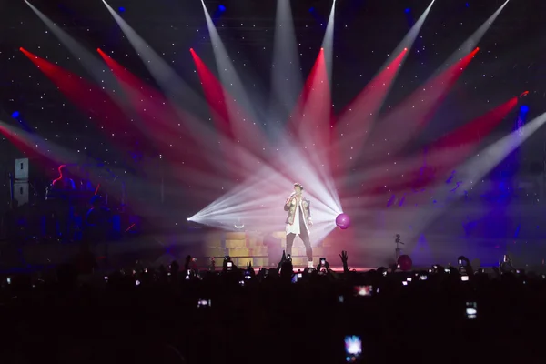 Sakis Rouvas Ace of Heart tour at Sports arena in Thessaloniki — Stock Photo, Image