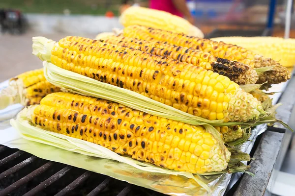 Organic Corn on the Grill — Stock Photo, Image