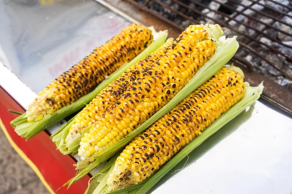 Organic Grilled Corn Ready to Eat — Stock Photo, Image