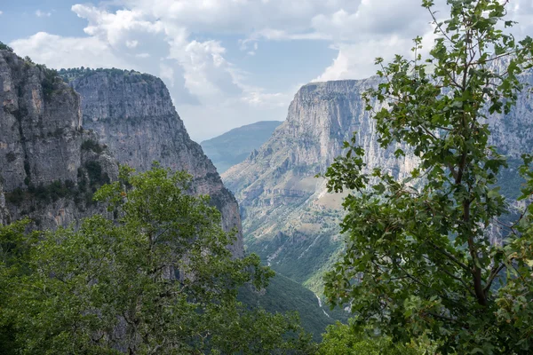 Vikos gorge em Zagoria, Grecia . — Fotografia de Stock