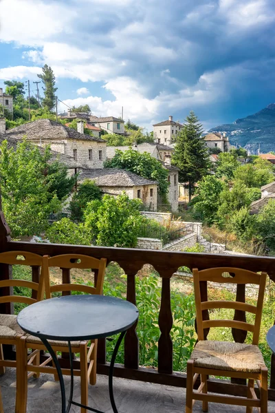 El pintoresco pueblo de Aristi en la zona de Zagori, al norte de Greec — Foto de Stock