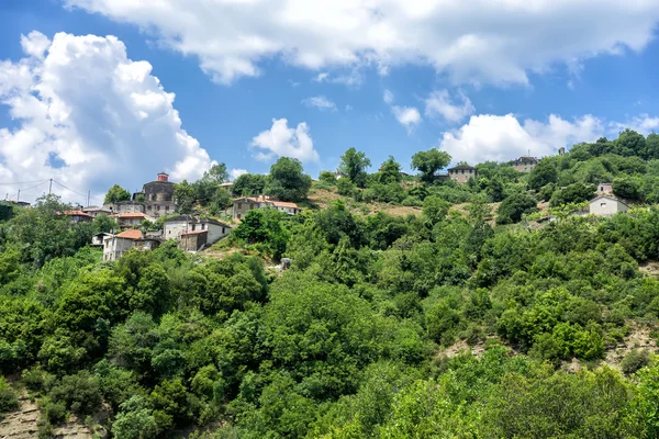 Hermosa vista de la ciudad histórica en la zona de Zagori, norte de Gre —  Fotos de Stock